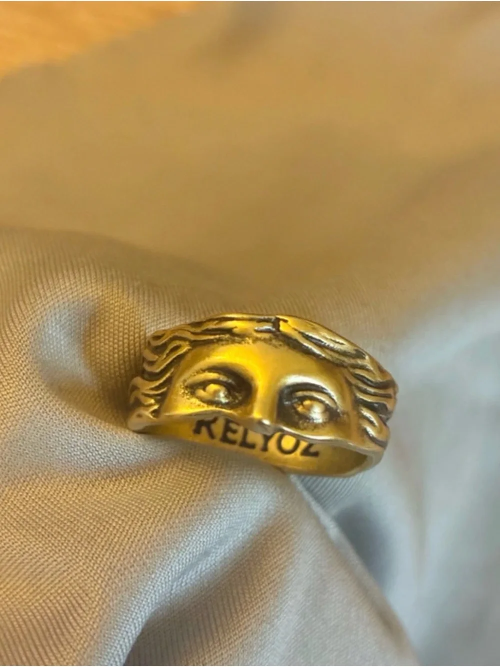 Aphrodite Gold Ring 7